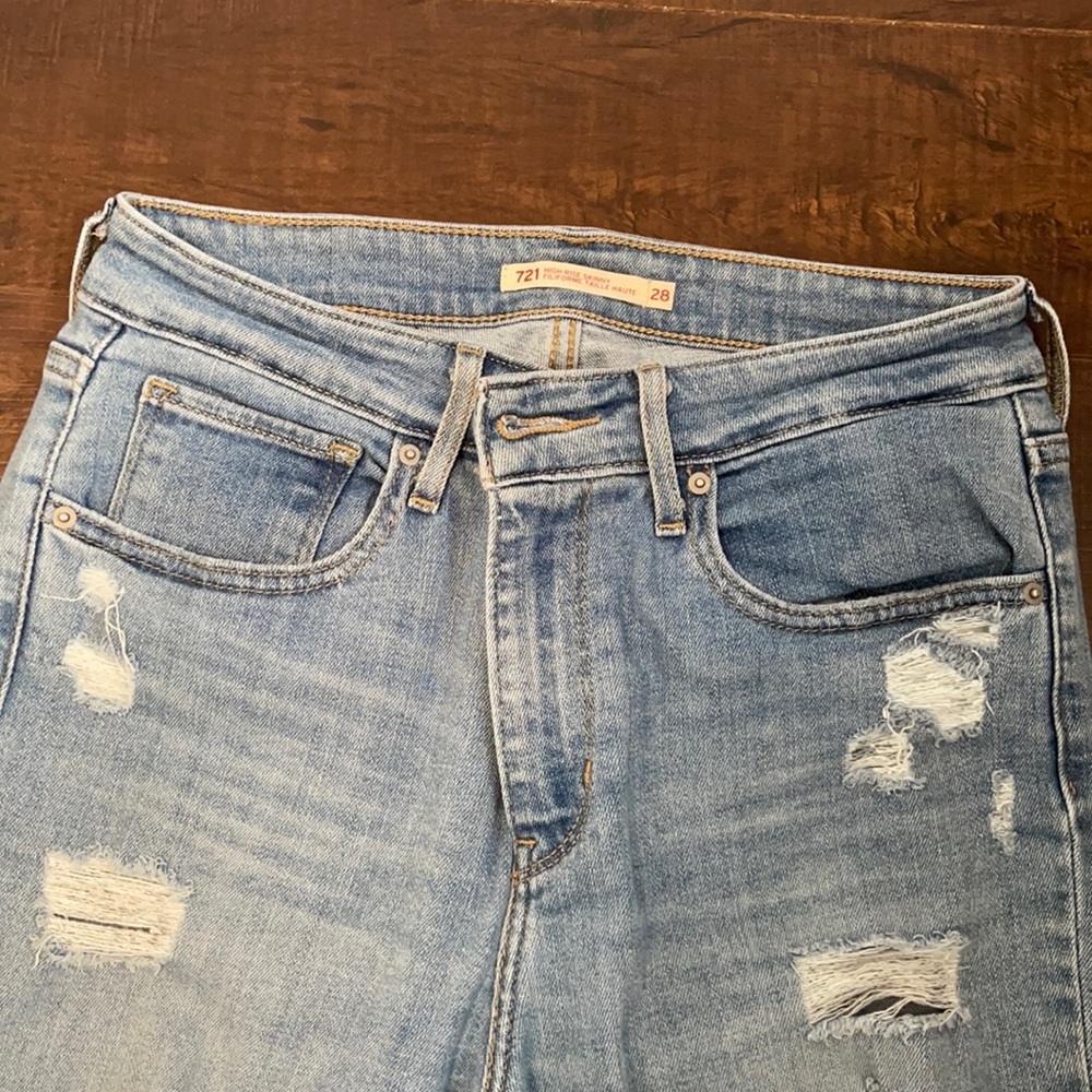 Levis High Rise Skinny Jeans - 721